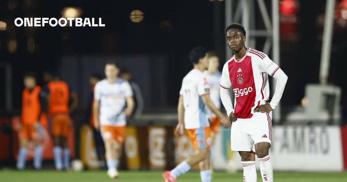 Jong Ajax Met Grote Namen Vernederd Door Gedeeld Nummer Laatst Keuken 