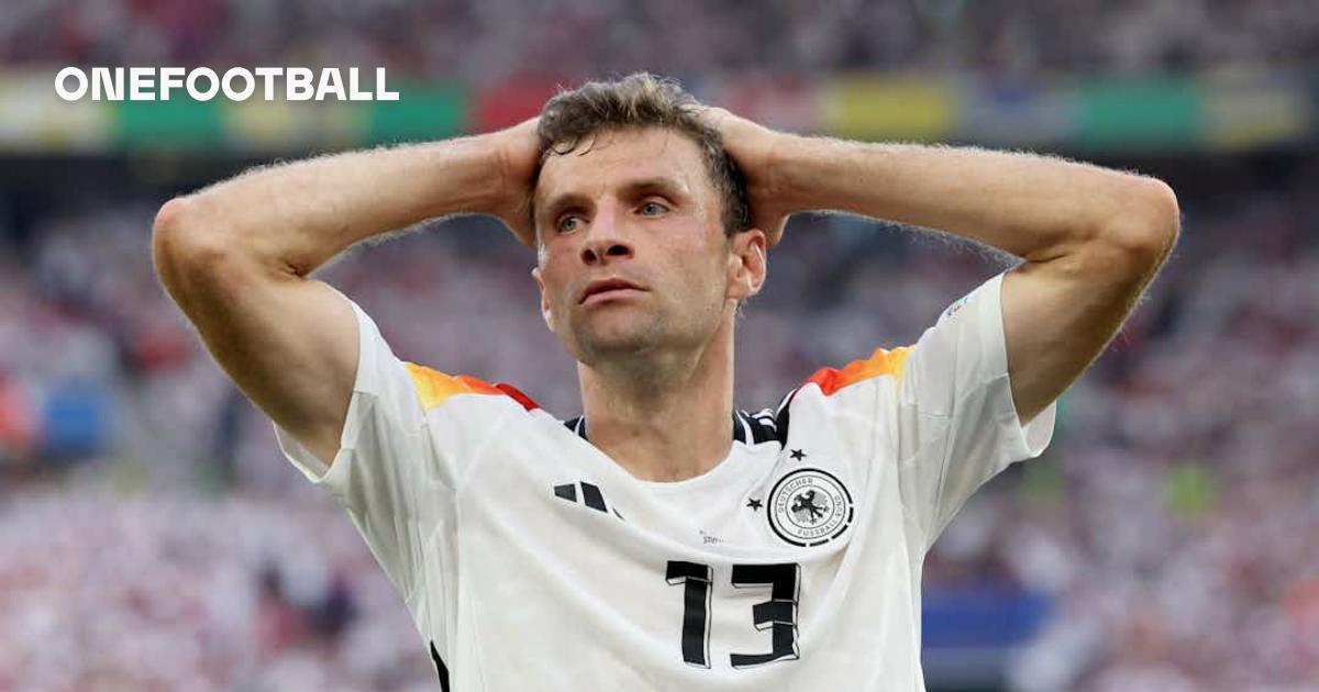 Thomas Müller retires from international football