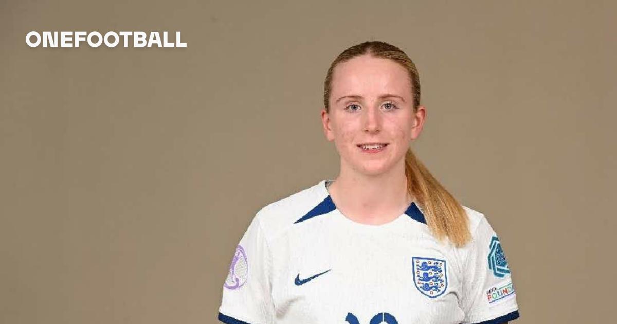 Arsenal Women Academy beat Chelsea interest, to sign England U17 fullback, Sophie Harwood