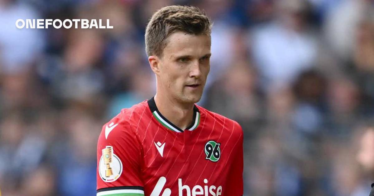 onefootball.com