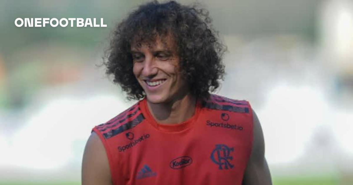 David Luiz impresses on Flamengo debut