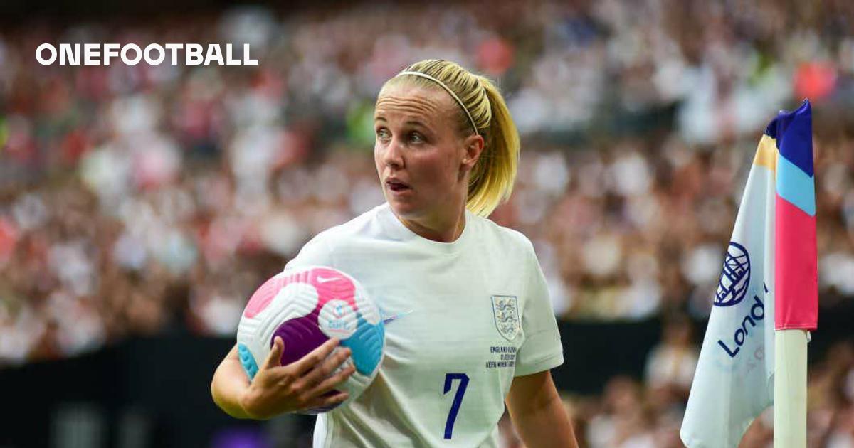 Arsenal's Beth Mead stakes England claim with World Cup on horizon