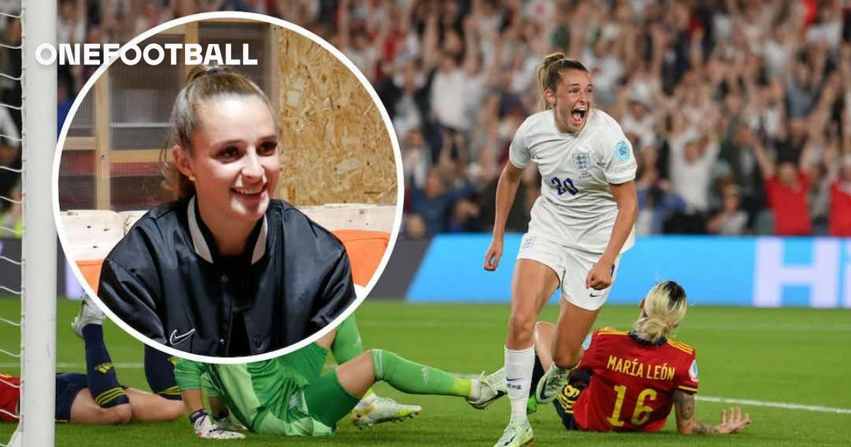 Women's football EURO 2022: Ella Toone living Manchester United