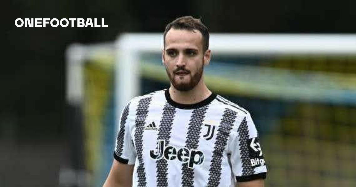 Terza maglia Juventus 2024-25: riecco il nero-oro che incanta i tifosi E  tornano i vecchi loghi - FOTO