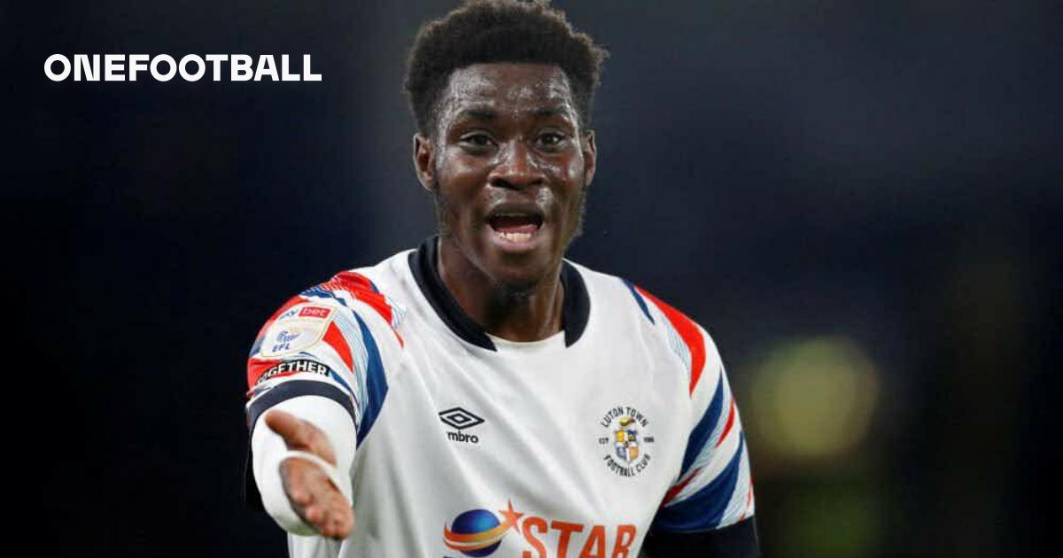I think he could get interest from top Championship sides" - Luton Town fan  pundit discusses potential Elijah Adebayo interest | OneFootball