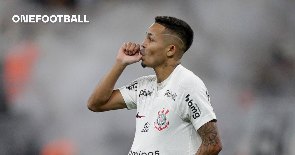 Cássio ultrapassa Ronaldo Giovanelli e se torna o maior pegador de pênaltis  da história do Corinthians