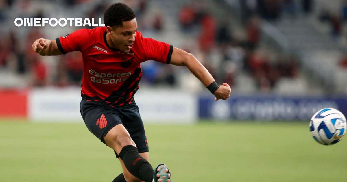 Barcelona's Vitor Roque scores stunning goal for Athletico Paranaense - Get  Spanish Football News