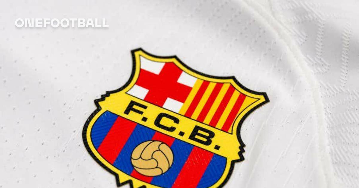 El Barcelona presentó nueva camiseta y ya hay polémica :: Olé