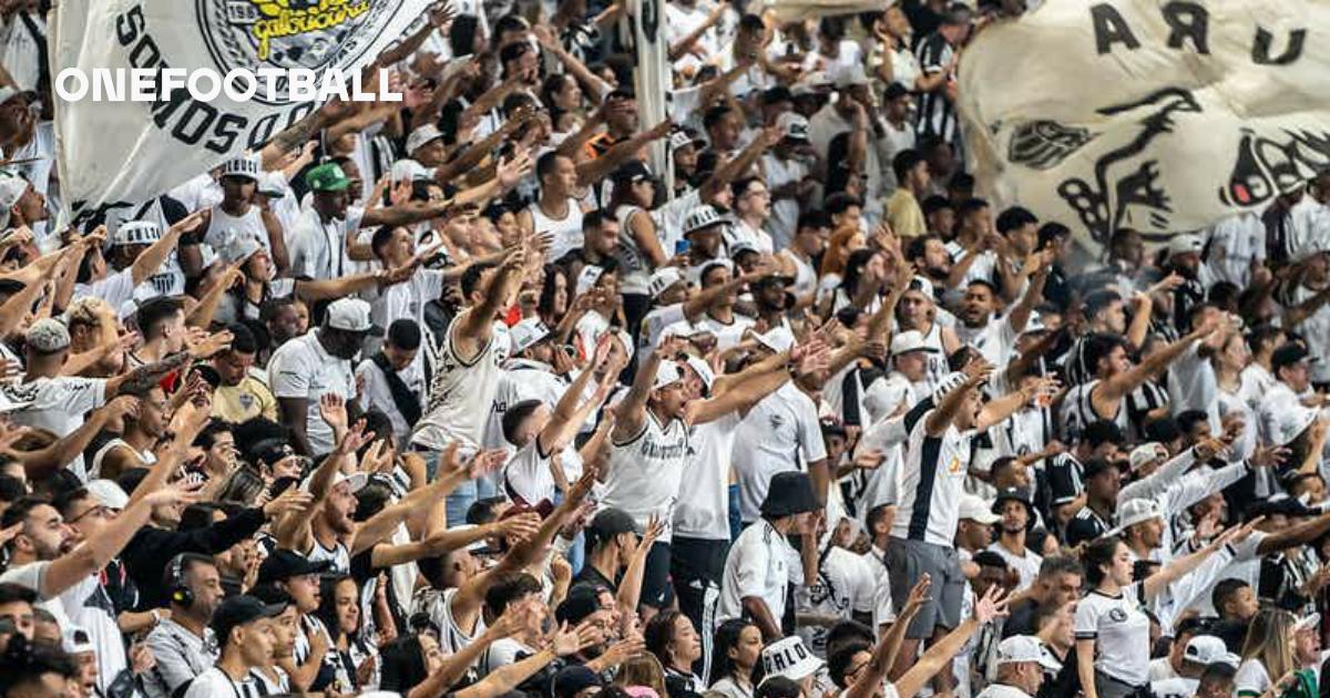 Galoucura protesta contra Felipão e pede saída de jogadores do