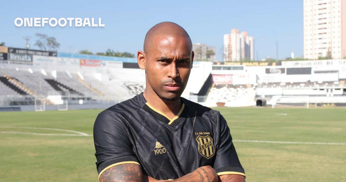 Gabriel Silva ressalta experiência na Europa e expectativas na Série B