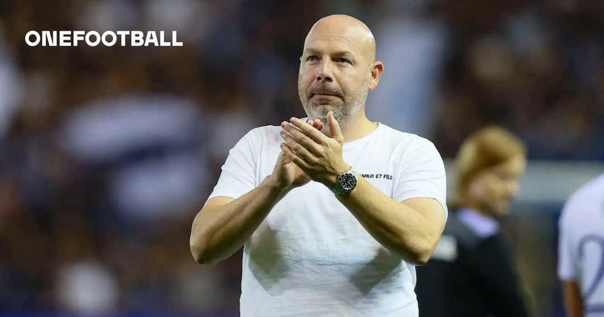 Anderlecht's head coach Brian Riemer celebrates during a soccer