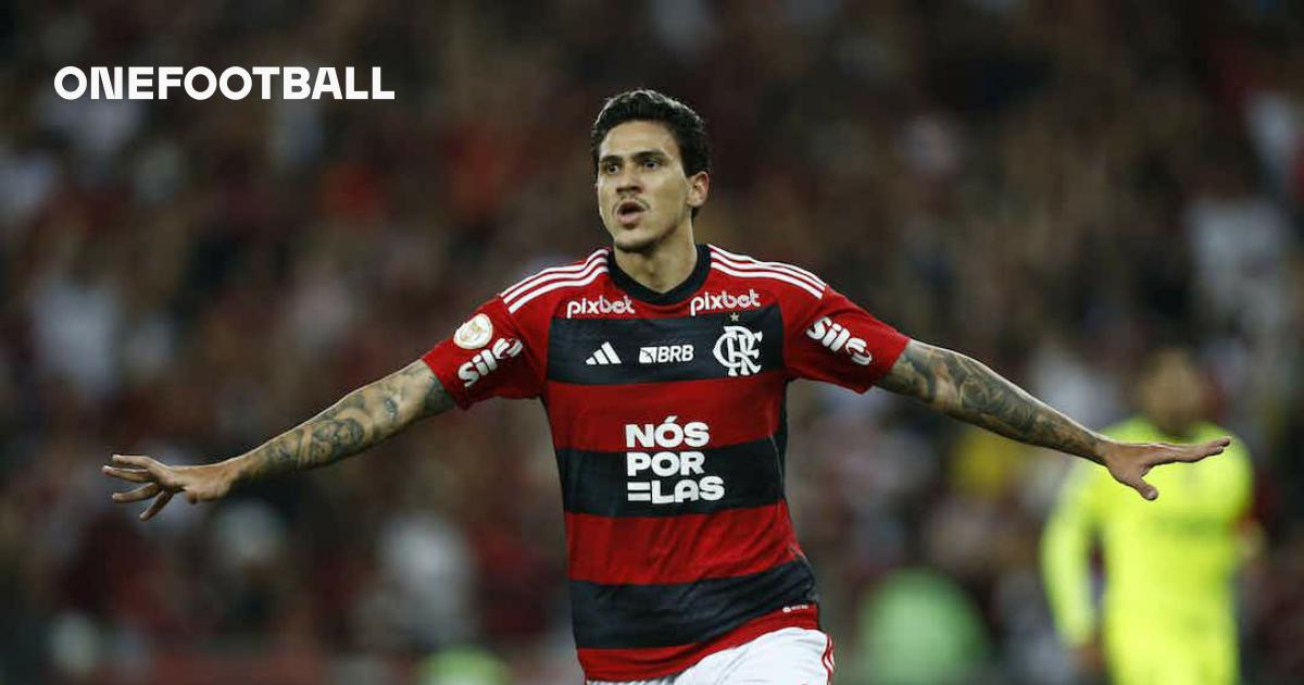 Flamengo 3 x 0 Palmeiras: Fla vence confronto direto e embola briga pelo  título do Brasileirão