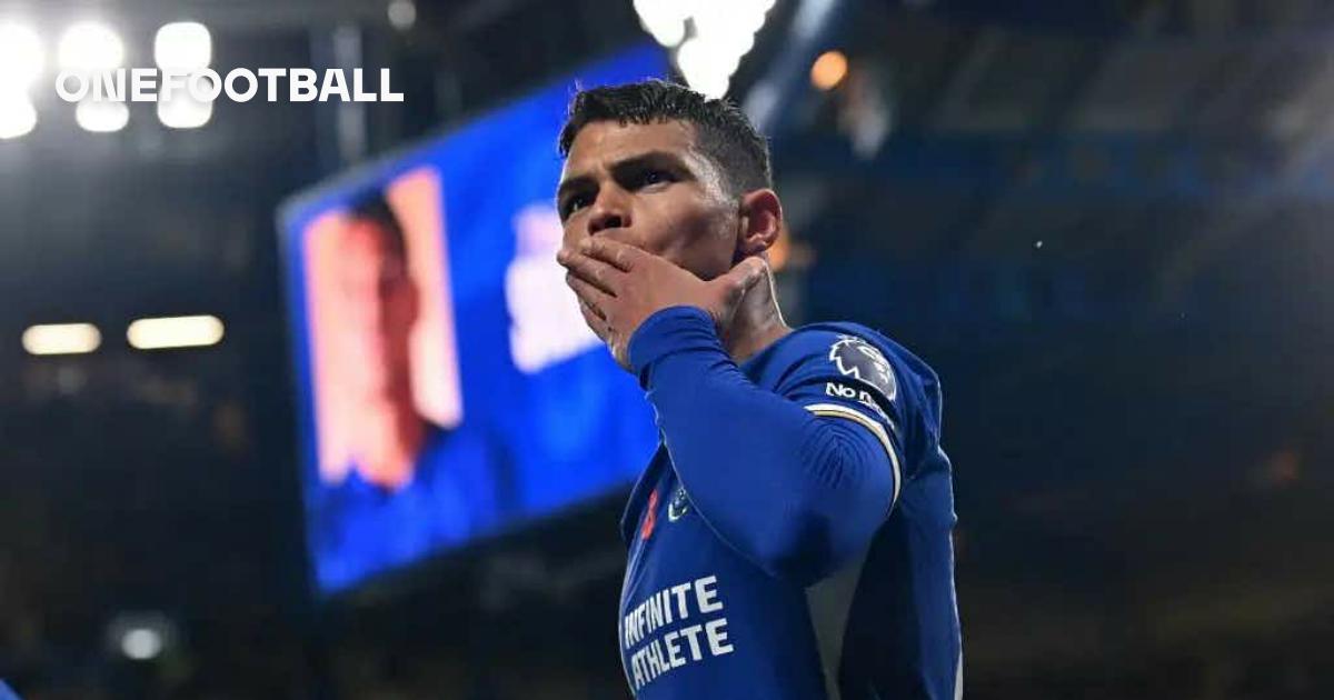 Thiago Silva vai de herói a vilão, e Chelsea busca empate contra o City em  jogo de oito gols - Gazeta Esportiva