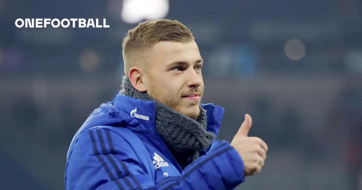 Max Meyer during UEFA Champions League Game Editorial Photography - Image  of europe, group: 35542982