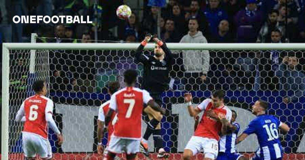 Porto beats Arsenal 1-0 with stoppage-time goal by Galeno in Champions  League round of 16