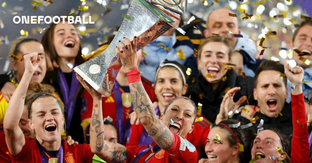 España «celebra una vez más» su título de la Liga de Naciones tras la polémica del Mundial