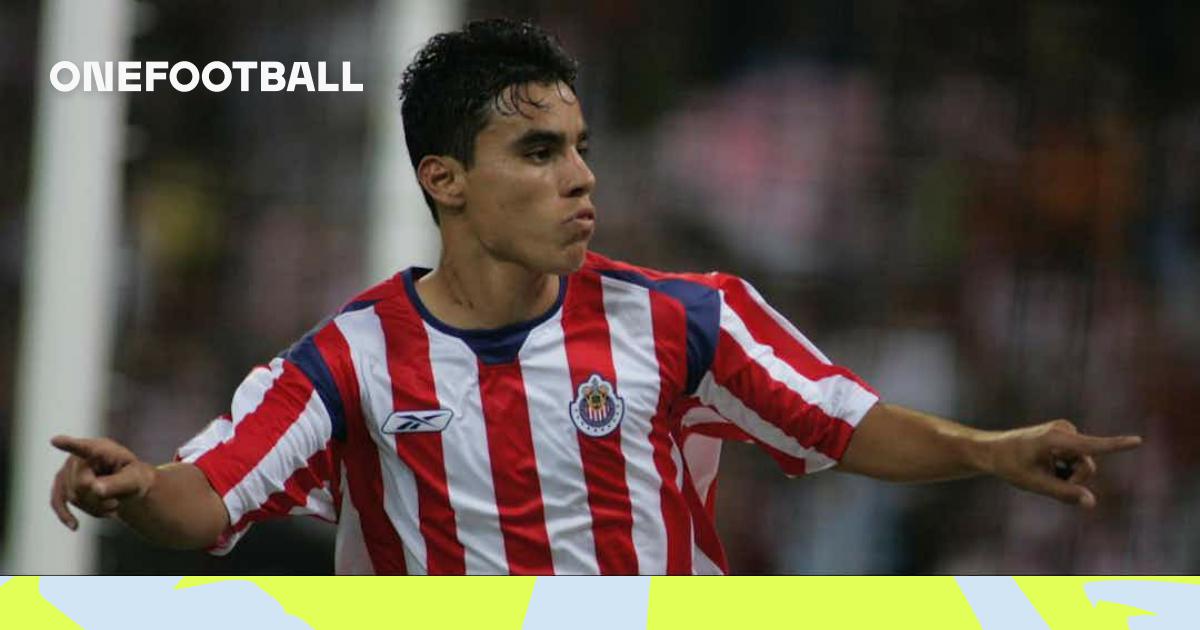 Todos los goles de Omar Bravo en el Clásico de México