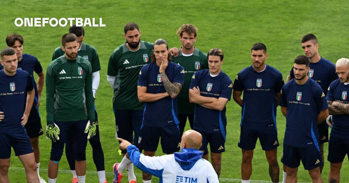 Three Italy players in stands for Turkey friendly