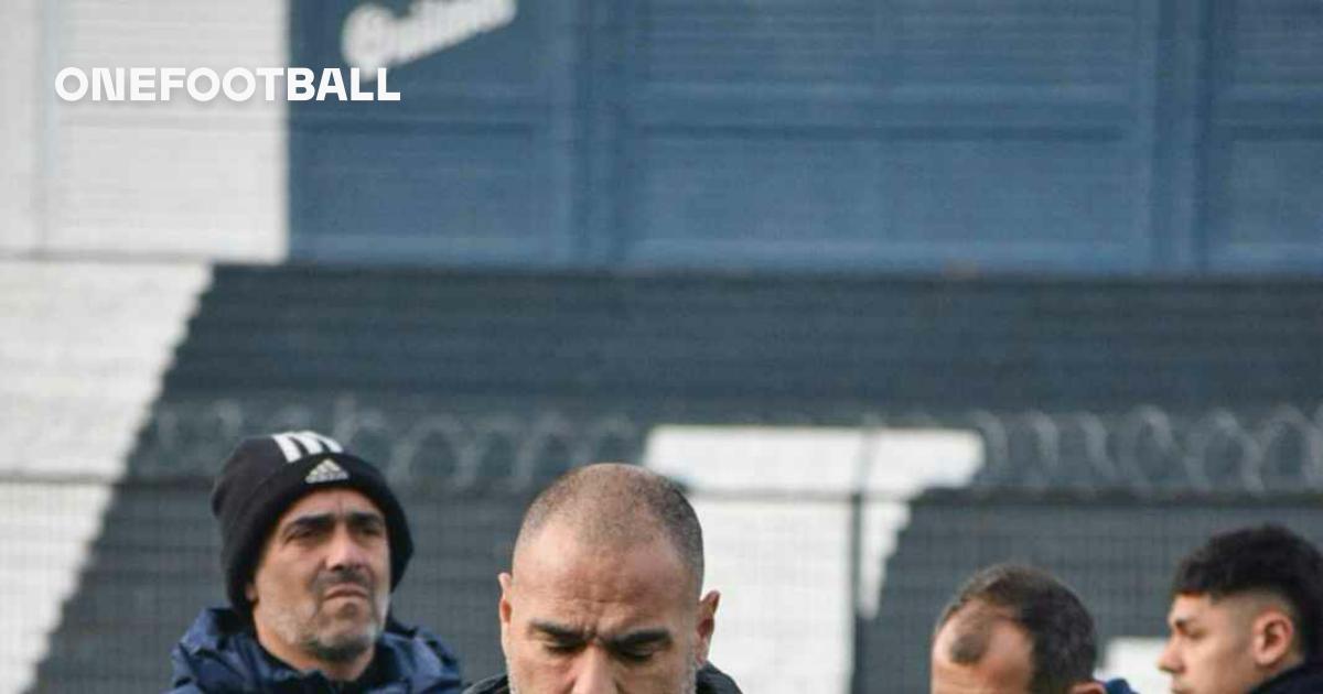 😱 Democracy in action: in Argentina, manager sacked after players&#39; vote