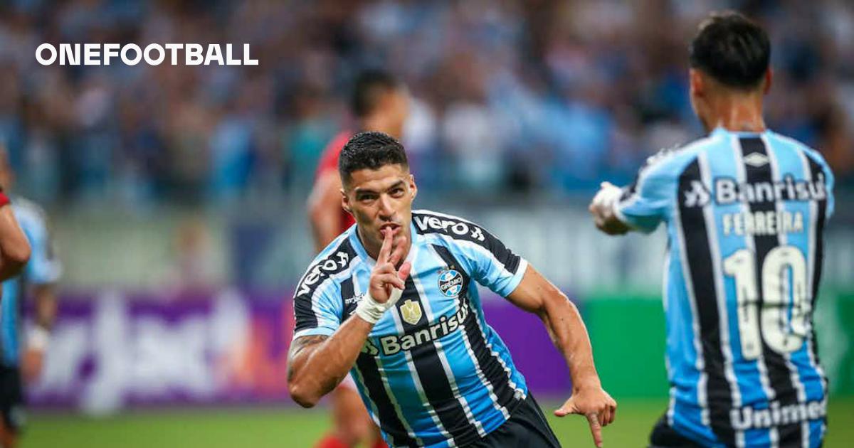 Umbro se posiciona sobre desabastecimento de camisas de Suárez no Grêmio