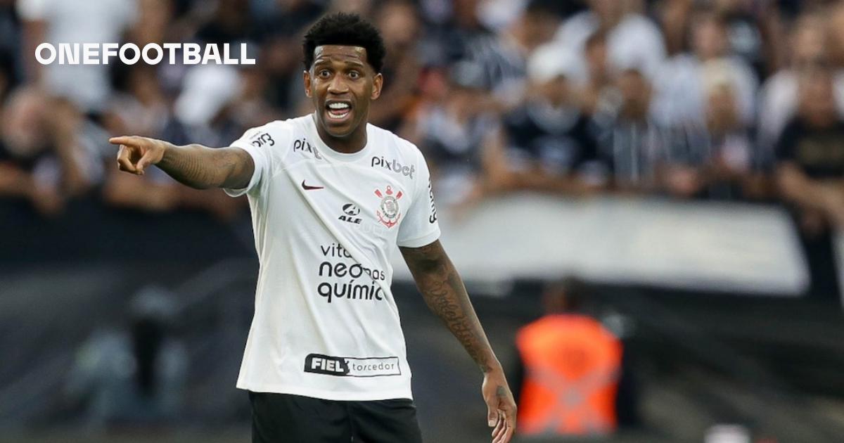 Com 475 jogos, Fagner entra no top-10 de jogadores que mais atuaram pelo  Corinthians