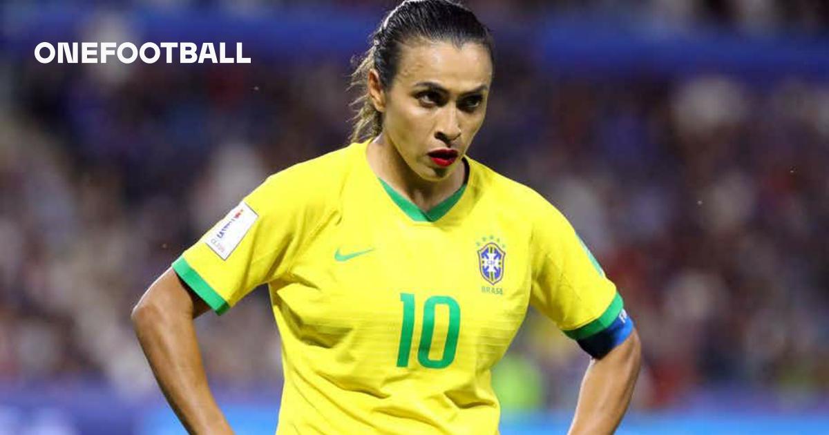 Na última Copa do Mundo de Marta, Seleção Feminina vai em busca de sua  primeira estrela no maior Mundial de futebol feminino de todos os tempos –  ONU Mulheres