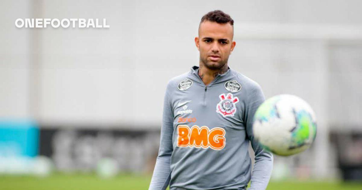 Está jogando muito, é querido pela torcida do Grêmio e agora interessa ao  Corinthians