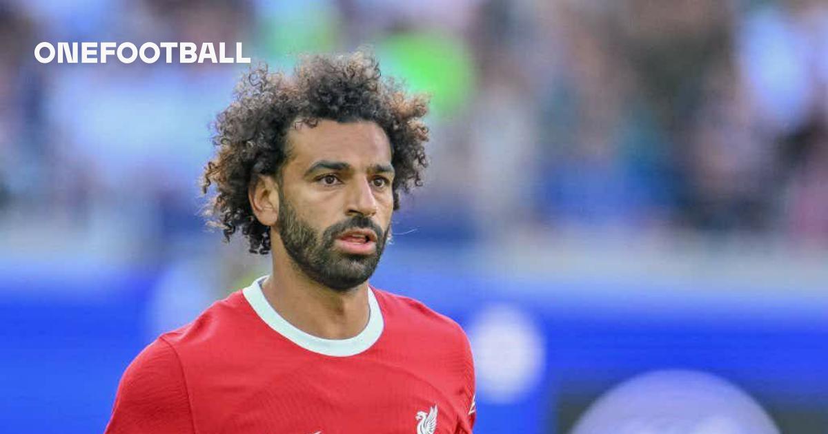 Salah comemora gol pelo Liverpool em homenagem a jogador egípcio