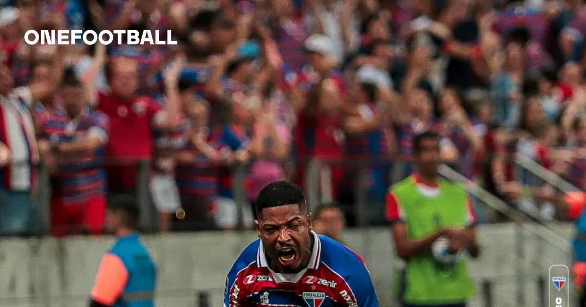 Marinho faz golaço de falta e classifica Fortaleza na Sul-Americana