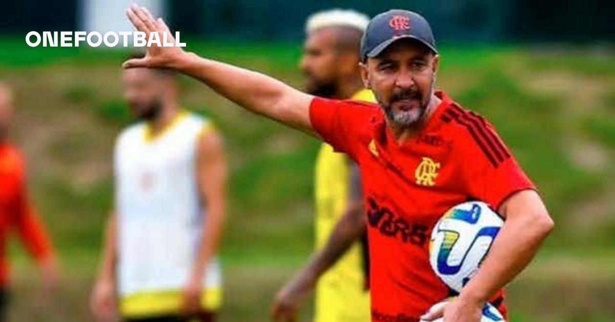 Não perco tempo”: Vítor Pereira ironiza ao ser questionado sobre jogos do futebol  brasileiro