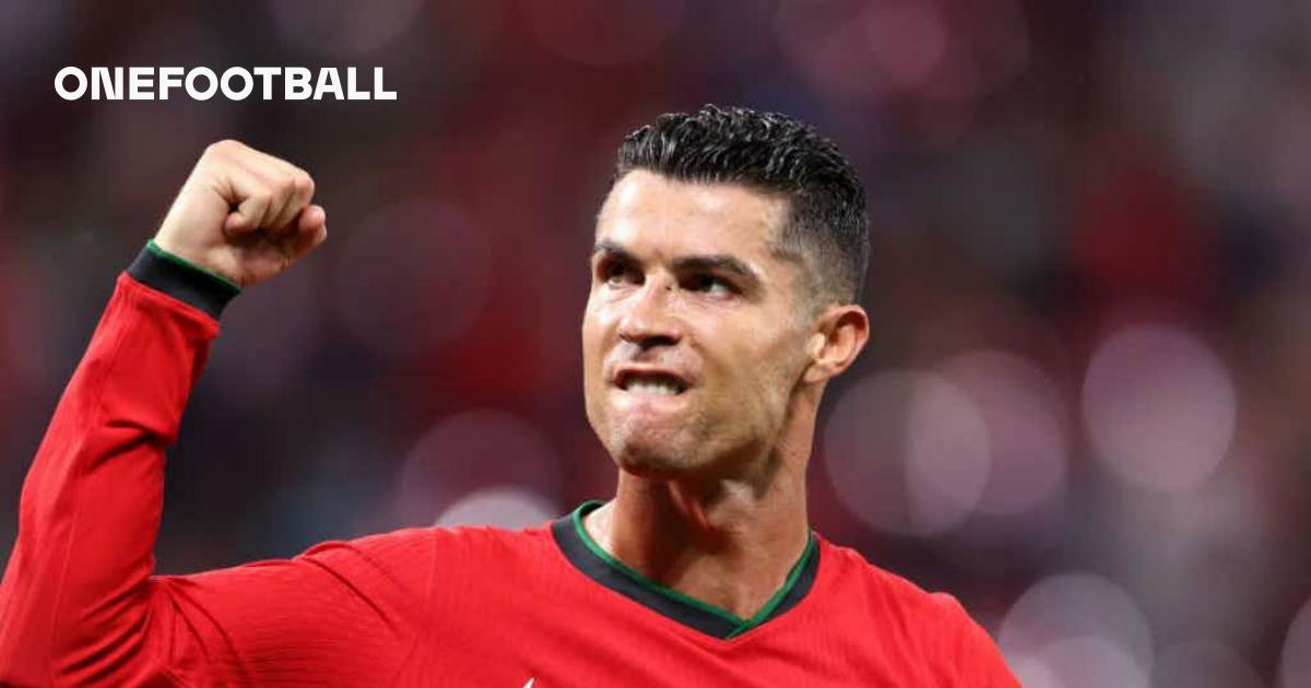 📺 Cristiano Ronaldo Smashes YouTube Subscriber Record In Just 12 Hours ...