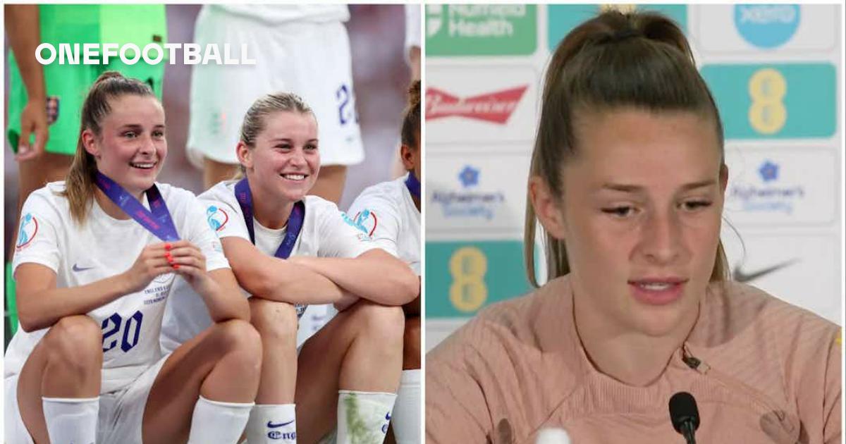 Ella Toone and Alessia Russo's blossoming partnership key for Man United..  and England