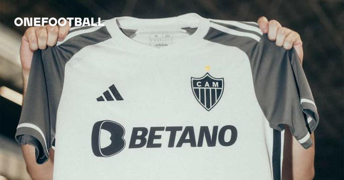 The Boys in Black and White: Clube Atlético Mineiro (Brazil)