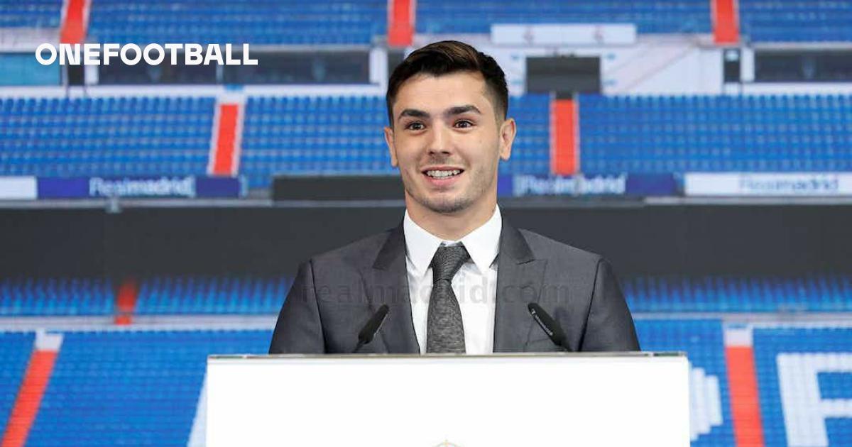 Brahim poses in the Real Madrid jersey