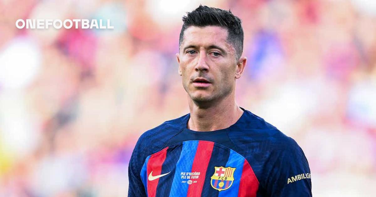 Barcelona star Robert Lewandowski accused of owing money to Polish Football  Federation - Football España