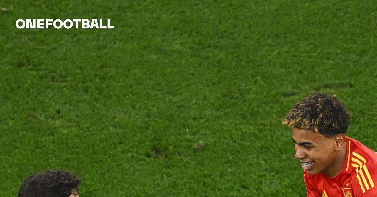 L’histoire derrière la célébration de Lamine Yamal | OneFootball