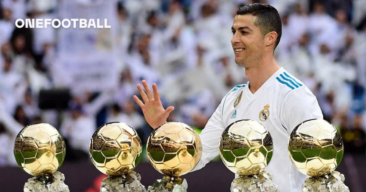 Cristiano Ronaldo ganha Bola de Ouro - Academia de Futebol de Angola