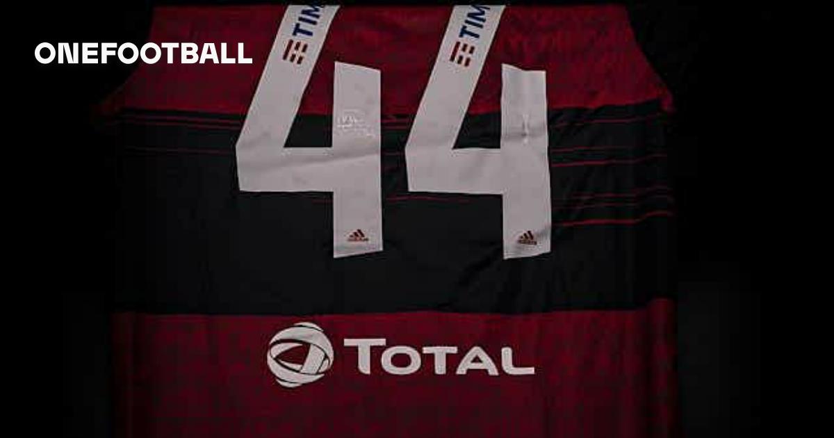 Flamengo anuncia o lateral-direito Mauricio Isla, novo camisa 44 - Lance!