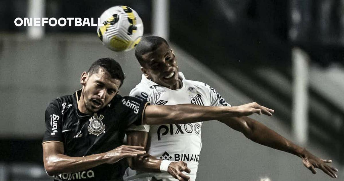 Fábio Santos lamenta empate sofrido, mas vê Corinthians em