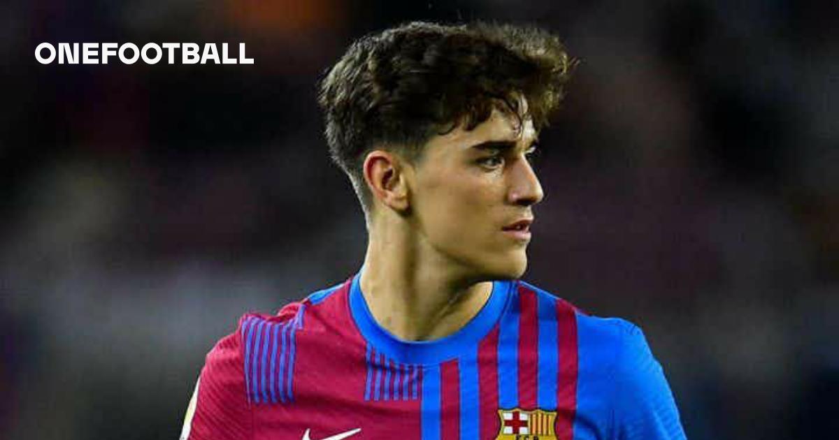 Jogador de 16 anos do Barcelona assina contrato com cláusula de R$ 5,3  bilhões