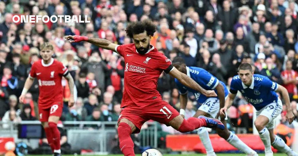 Salah faz 100° gol pelo líder Liverpool no Inglês em empate com