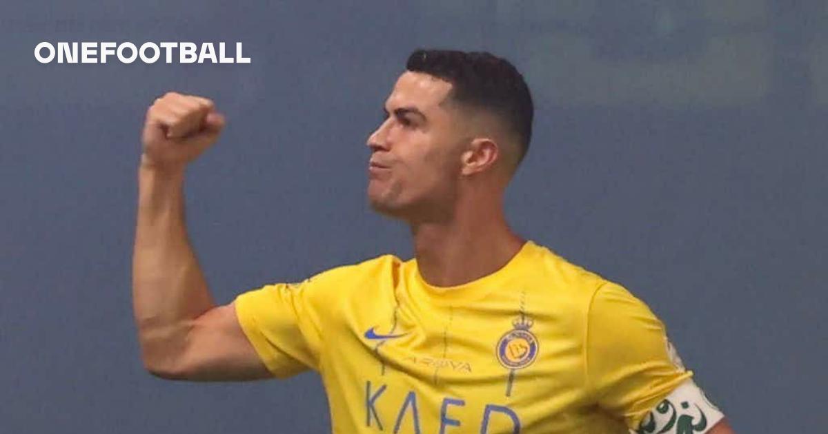 Com gols de falta de Talisca e CR7, Al Nassr vira sobre Damac FC