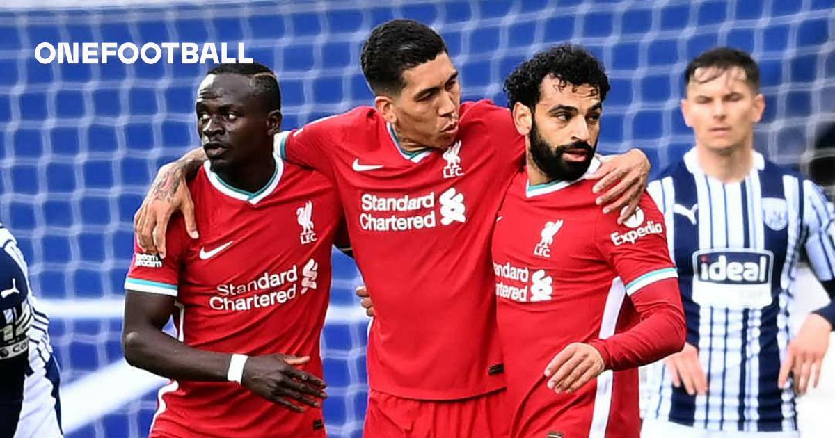 Em biografia, Firmino revela ser bombeiro entre Mané e Salah