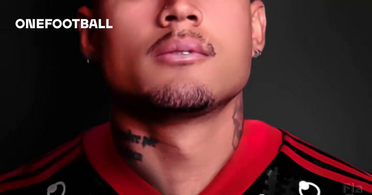 Flamengo unveil new signing Kenedy | OneFootball