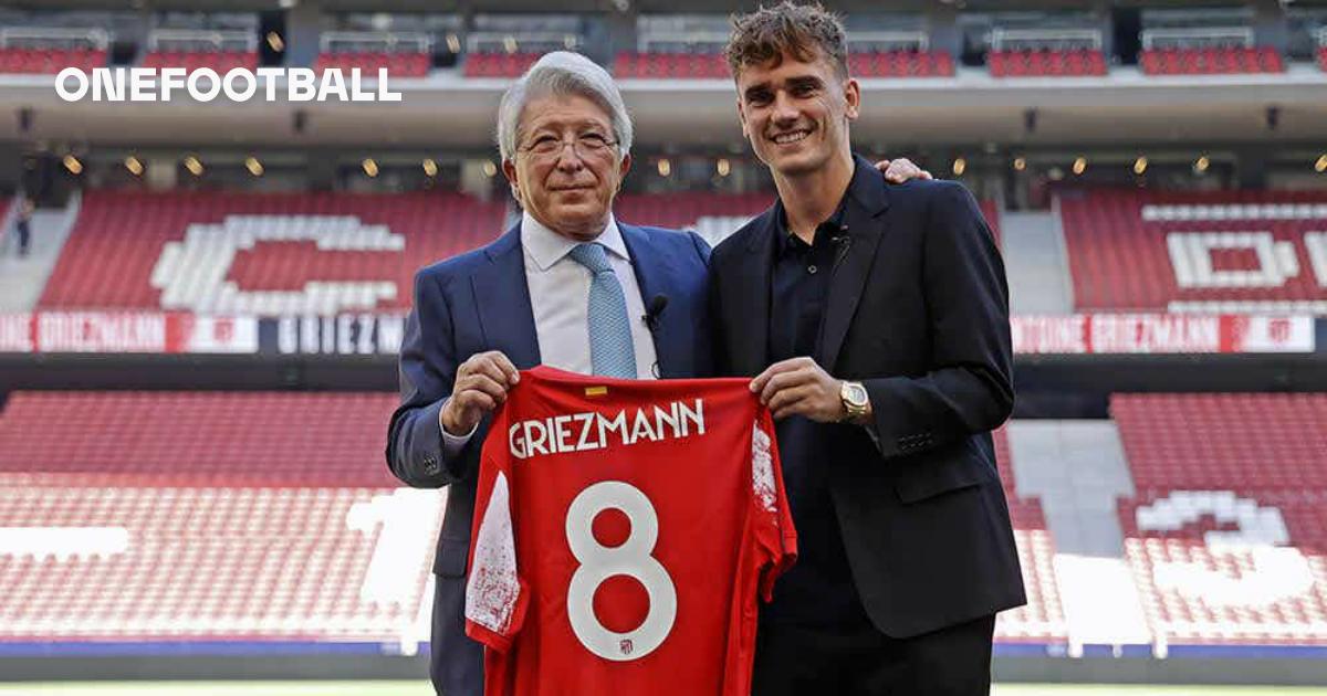 Antoine Griezmann Posiert Bei Atletico Mit Neuer Nummer Frisur Onefootball