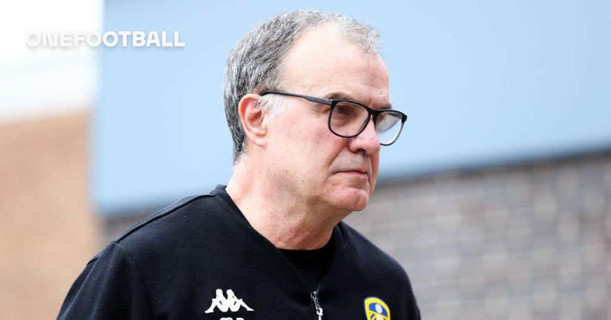 Marcelo Bielsa Chased Fans With A Grenade After Defeat In Argentina Onefootball
