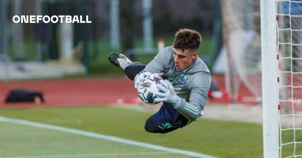 Video Under Fire Chelsea Keeper Kepa Arrizabalaga Looks World Class In Spain Training Save Compilation Onefootball