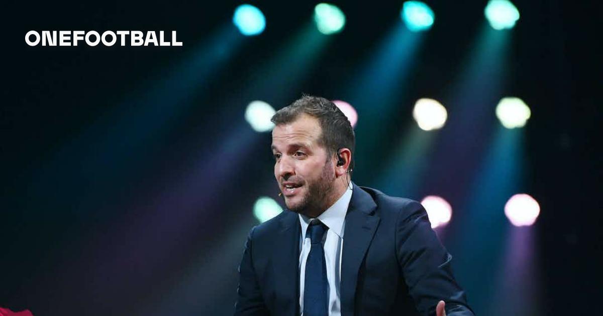 Van der Vaart recoge cable: "Nos habría ido mejor jugando ...