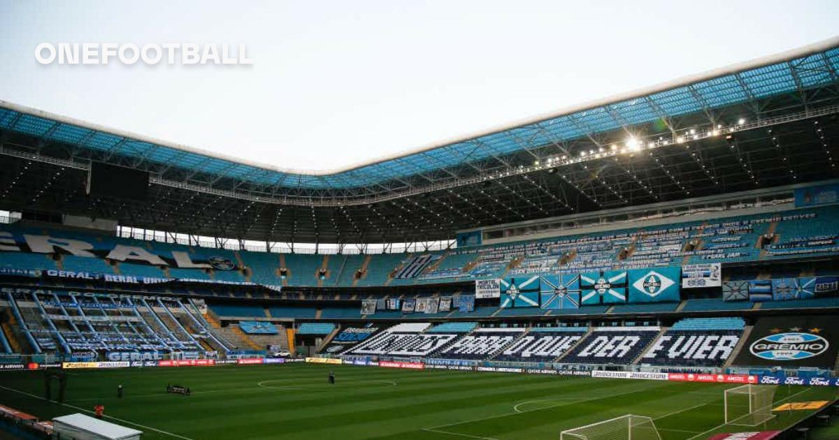 Entre o Z-4 e a 1ª página: Grêmio e Botafogo divulgam escalações - OneFootball